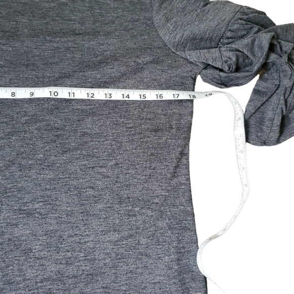 Banana Republic Womens Tiered Ruffle Sleeve Top Size M Gray Crew Neck Pullover - Picture 6 of 6